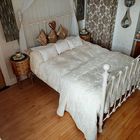 مبيت وإفطار ترامور Glenart House المظهر الخارجي الصورة