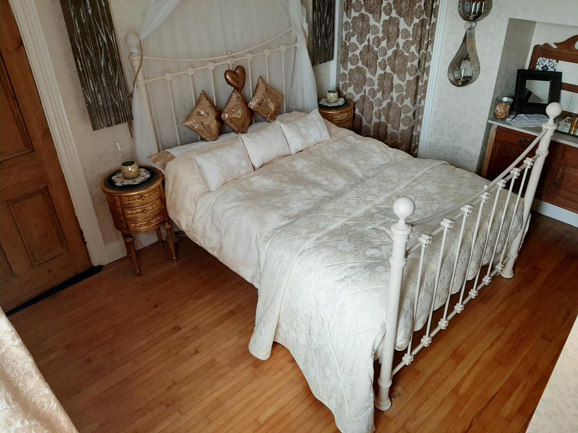 مبيت وإفطار ترامور Glenart House المظهر الخارجي الصورة