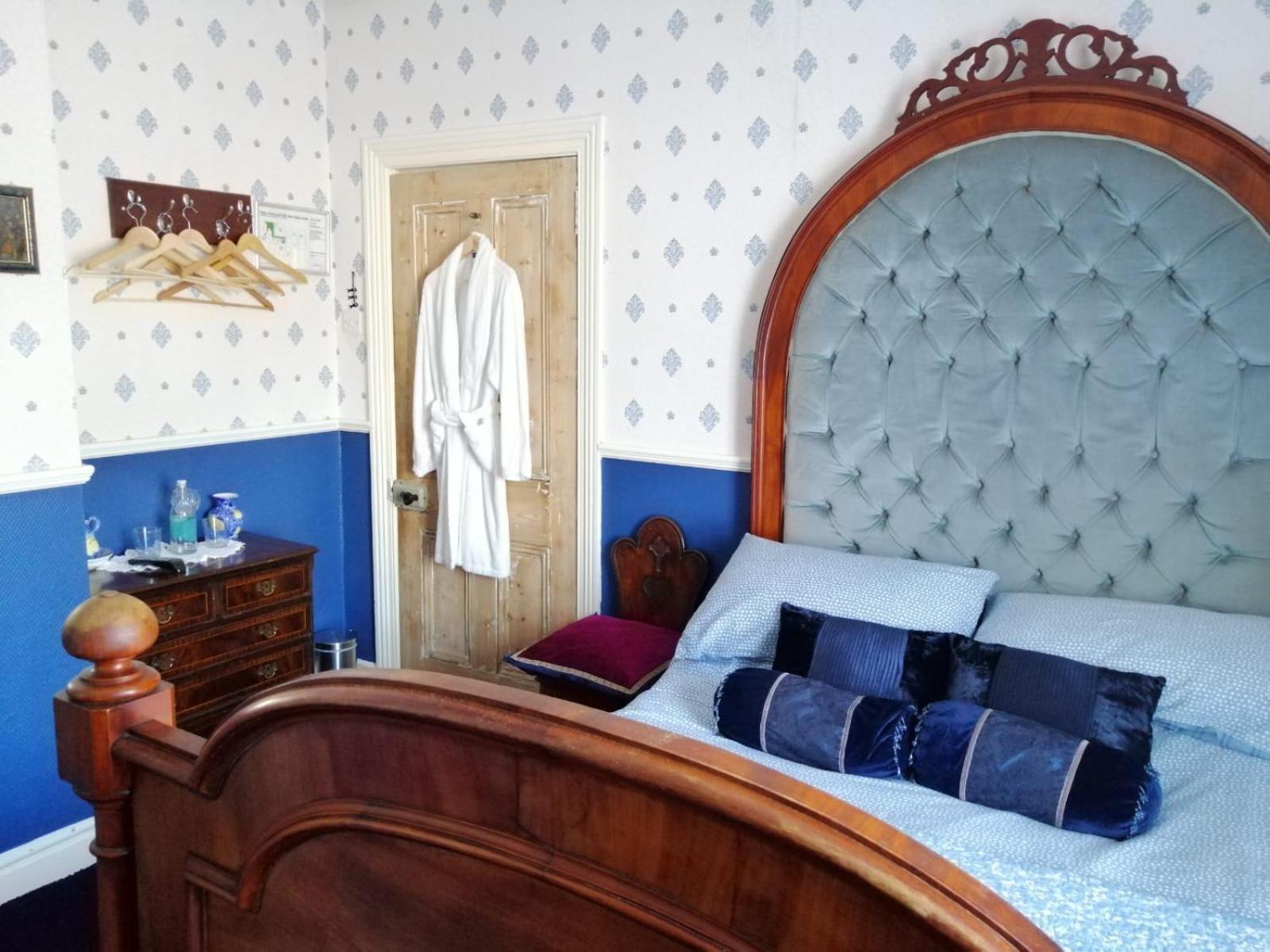 مبيت وإفطار ترامور Glenart House المظهر الخارجي الصورة