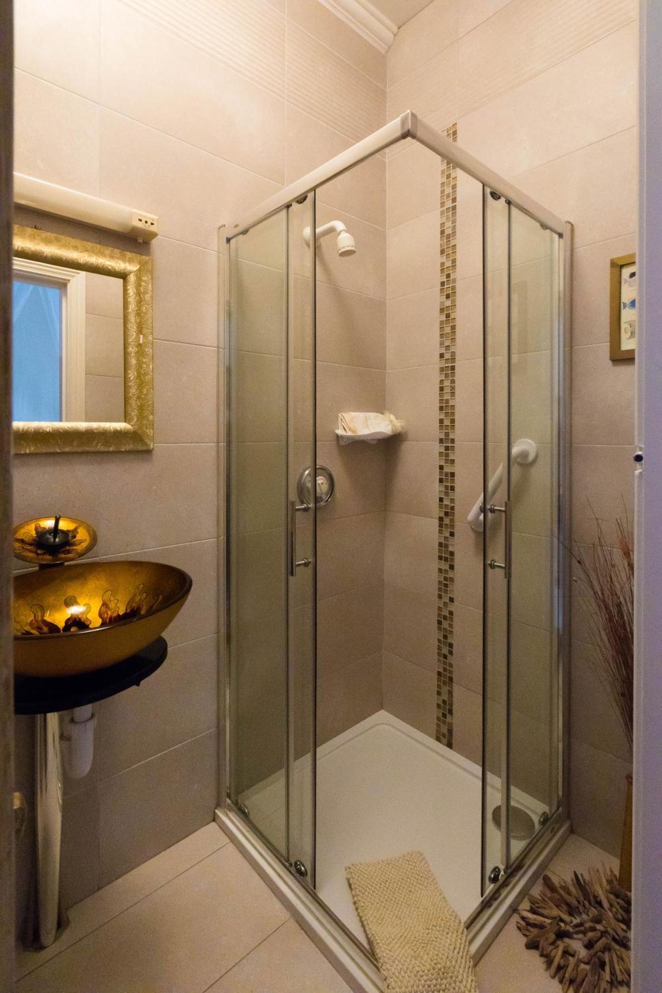 مبيت وإفطار ترامور Glenart House المظهر الخارجي الصورة